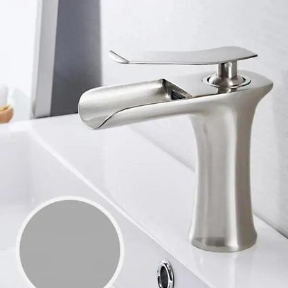 Mai - Single Handle Gold Bathroom Faucet